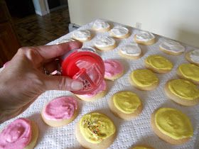 Sugar Cookies with Butter Cream Frosting Cookies With Butter, Sugar Cookies With Buttercream Frosting, Cookies With Buttercream Frosting, Decorate Sugar Cookies, Easy Holiday Cookies, Butter Cream Frosting, Perfect Sugar Cookies, Yummy Sugar Cookies, Favorite Cookie Recipe