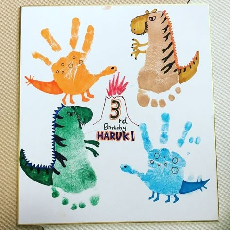 Dinosaur Footprint Art, Dinosaur Art For Toddlers, Dinosaur Crafts For Toddlers, Handprint Dinosaur, Dinosaur Handprint Art, Dinosaurs Crafts, Foot Print Art, Baby Footprint Crafts, Crafts For Kids Preschool