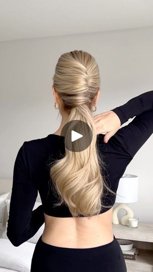 French Twist Short Hair, Hairstyles Salon, Alex Gaboury, 200k Views, Hair Color Pictures, New Year Hairstyle, Guy Haircuts Long, Long Length Hair, Twist Ponytail