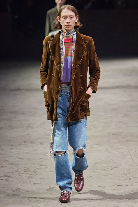 Gucci Fall 2014, Ripped Tights, Supermodel Style, Oversized Plaid Shirts, Gucci Men Shoes, Gucci Spring, Indie Sleaze, Gucci Men, Menswear Collection