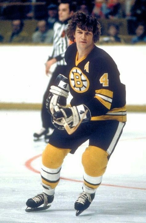 Bobby Orr Boston Hockey, Bobby Orr, Boston Bruins Hockey, Nhl Boston Bruins, England Sports, Bruins Hockey, Detroit Red Wings Hockey, Pittsburgh Penguins Hockey, Hockey Girls