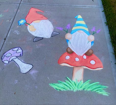 Fun Chalk Drawings, Chalk Mushrooms, Gnome Chalkboard Art, Gnomes Mushroom, Sidewalk Drawing, Chalk Doodles, Easy Chalk Art, Chalking Ideas, Easy Chalk Drawings