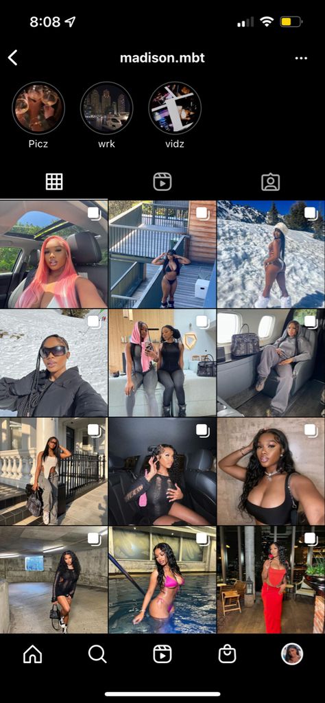 Instagram Content Pictures, Black Model Instagram Feed, Black Fashion Influencer Aesthetic, Dream Life Aesthetic Black, Instagram Fashion Influencer, Instagram Fashion Influencer Aesthetic, Instagram Content Creator Aesthetic, Content Ideas Black Women, Instagram Influencer Aesthetic Feed