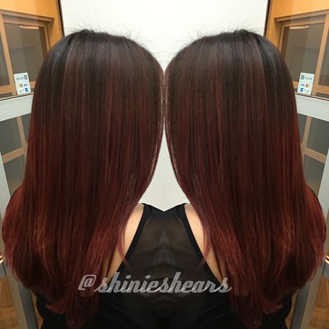 Red color melt, red Balayage Ombre. Styled straight. @shinieshears Red Balayage Straight Hair, Black And Red Balayage Straight Hair, Brown To Red Ombre Straight Hair, Brown To Red Color Melt, Balayage Hair Blonde Straight, Dark To Bright Red Ombre Hair, Brunette Balayage Hair Medium, Balayage Hair Morenas, Balayage Straight