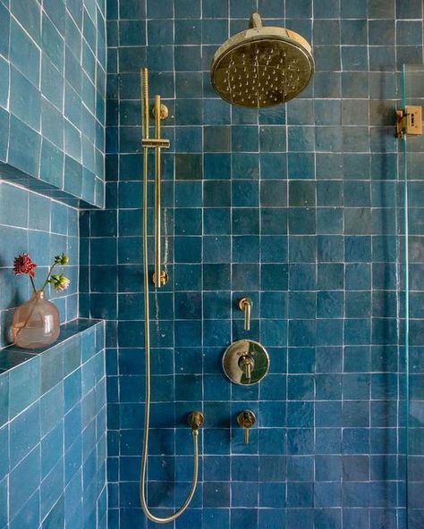 Zia Tile on Instagram: "Multi-tonal and made by 🖐️ Our Aegean 4x4 zellige shimmers and shines in a thousand shades of blue in this stunner of a shower designed by @corinhavensinteriors 📸 by @margaret.wright" Blue Square Bathroom Tile, Blue Bath Tile, Unique Shower Design, Portuguese Design Interiors, Blue Zellige Bathroom, Shower Tile Designs Unique, Blue Zellige Tile Bathroom, Bathroom With Blue Tile, Blue Tiled Bathroom