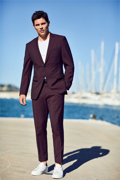 Spidey Sona, Mens Suit For Wedding, Dark Red Suit, Suits Business, Maroon Suit, James Marsden, Blazer Outfits Men, Actor James, Mens Casual Dress Outfits