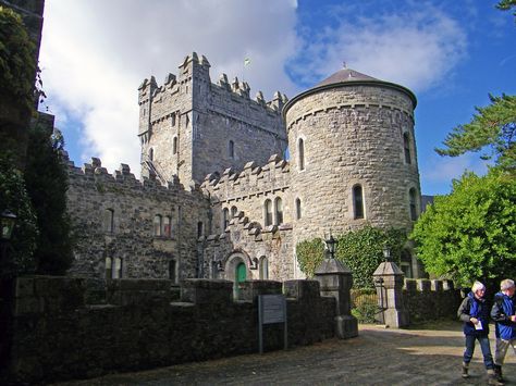 Glenveagh Castle, Mermaid Cave, Family Tree Research, Irish Castles, County Donegal, Donegal Ireland, Castles In Ireland, Irish Heritage, Grand Homes