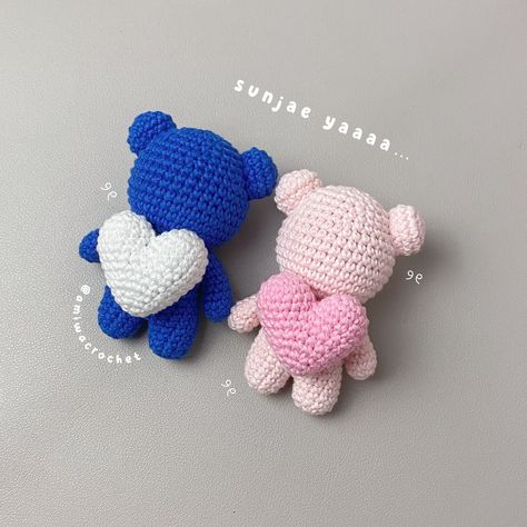 ✨PATTERN RELEASED✨ My Couple Bear Lovely Runner crochet pattern is now available as a PDF! 🧸💗 To celebrate, you can get a 30% discount for a few hours, ending at midnight WIB (+7 UTC)! Use code DAYONE on my Etsy, Ko-fi, and Sociabuzz (all linked in my bio). Don’t miss this chance to get my pattern at a discounted price! 🥳✨ Happy crocheting! 🥰💗✨ #crochet #amigurumi #crochetpattern #amigurumipattern #bearpattern #couplecrochet #bearamigurumi #diycrochet #crocheting #lovelyrunner Lovely Runn... Crochet For Partner, Couple Keychain Crochet Ideas, Couple Crochet Ideas, Couple Crochet Keychain, Couples Crochet, Runner Couple, Couple Amigurumi, Couple Crochet, Runner Crochet Pattern