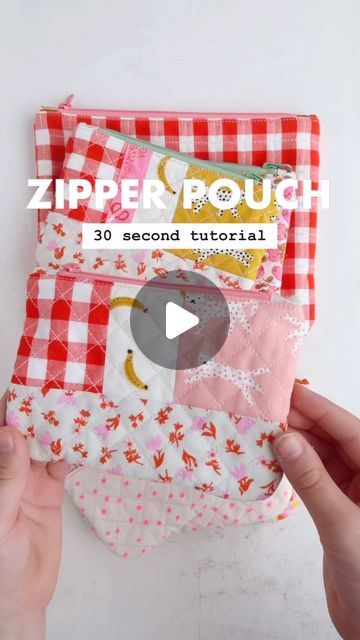 How To Sew A Lined Zipper Pouch, Easy Zipper Pouch Tutorial Free Pattern, Cute Zipper Pouch, Zipper Pouch Tutorial Free Pattern, Jewelry Pouch Pattern, Double Zipper Pouch Tutorial, Easy Zipper Pouch Tutorial, Card Wallet Pattern, Easy Zipper Pouch