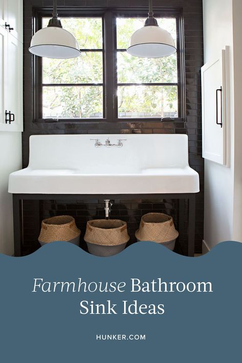 Bathrooms With Farmhouse Sinks, Farmhouse Sink In Bathroom, Farmhouse Bathroom Sink Ideas, Farm Sink Bathroom, Bathroom Farmhouse Sink, Farmhouse Sink Bathroom Vanity, Sink Design Bathroom, Bathroom Sink Decor Ideas, Barn Sink