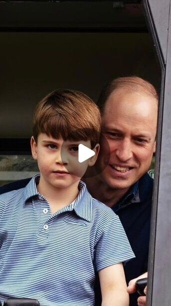 The Prince and Princess of Wales 👑 on Instagram: "Like father like son 😂🤭🥰.

Watch this video and you will see that William was just as cheeky as his son Louis is now 😆 — Which is normal at this age 😊🫶🏻.
.
.
.
#princegeorge #princesscharlotte #princelouis #princewilliam #princesscatherine #unitedkingdom #england #cambridge #wales #britishmonarchy #princeofwales #princessofwales #katemiddleton #kateandwilliam #walesfamily #kesingtonpalace #royalfamily #princeandprincessofwales #royalty" Prince William Son, Prince Louis Of Cambridge, Prince William Girlfriends, Louis Cambridge, Prince And Princess Of Wales, Like Father Like Son, Prince Louis, Prince William And Harry, Prince Williams