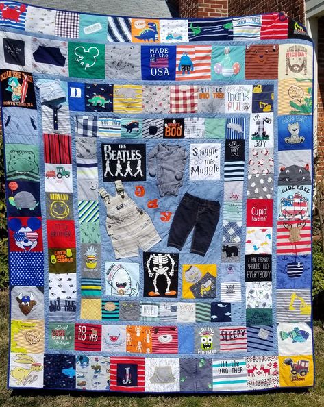 Baby Clothes Quilt Ideas, Baby Memory Quilt, Keepsake Blanket, Tshirt Quilt Pattern, Birthday Quilt, Tshirt Quilts, Baby Clothes Blanket, Tee Shirt Quilt, Baby Clothes Quilt