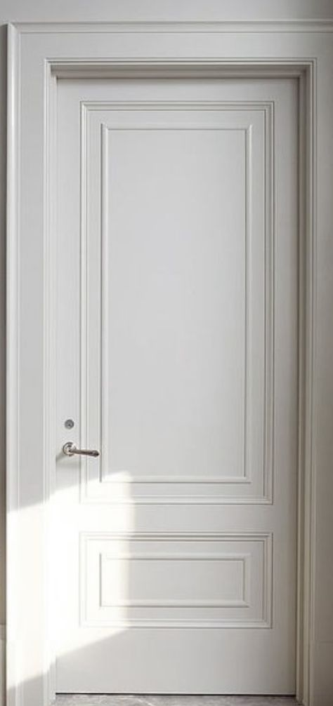 Classic Interior Door Styles, Add Moulding To Doors, Interior Doors Traditional, Single Panel Doors, Molding Door Design, Fancy Interior Doors, Art Deco Internal Doors, Transitional Door Trim, Moulding Door Design