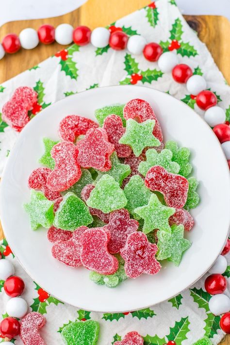 Christmas Gumdrops - My Incredible Recipes Gum Drop Candy Recipe, Christmas Gumdrops, Homemade Gum, Gumdrop Recipe, Jello Flavors, Fruity Treats, Jesus Birthday, Christmas Foods, Christmas Candy Recipes