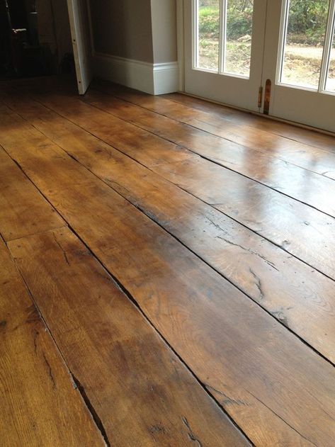 Larch Wood Flooring, Engineer Hardwood Flooring, Antique Oak Flooring, Cottagecore Flooring, Reclaimed Oak Flooring, Barnwood Floors, Rustic Wood Floors, Reclaimed Wood Floors, Farmhouse Flooring