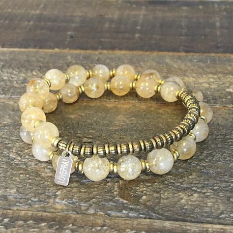 citrine mala bracelet Mala Beads Bracelet, Curved Bar Necklace, Diamond Bar Necklace, Wrist Mala, Citrine Bracelet, Key Pendant Necklace, Citrine Jewelry, Citrine Beads, Mala Bracelet