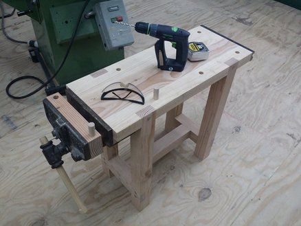 Mini Workbench! - by Michaelgurrado @ LumberJocks.com ~ woodworking community Mini Workbench, Small Workbench, Portable Workbench, Workbench Designs, Woodworking Lamp, Work Benches, Woodworking Desk, Woodworking Bench Plans, Diy Workbench