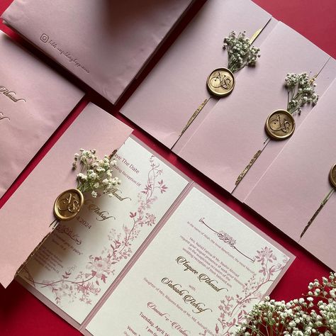 Naquee X Saboohi ❤️ . Delicate pink hues intertwine with shimmering gold creating a bespoke wedding invite. With every detail meticulously crafted by hand, this invitation whispers of love, elegance, and the promise of a joyous union. . Wedding Cards, wedding invitations, wedding invites, handmade, personalised, aesthetic, modern invitations, kolkata, small business. . #weddinginvitation #aesthetic #handcrafted #weddingcard #personalised Kankotri Designs, Wedding Invites Handmade, Modern Invitations, Elegant Wedding Invitation Card, Modern Invitation, Invitations Wedding, Bespoke Wedding, The Promise, Wedding Invite