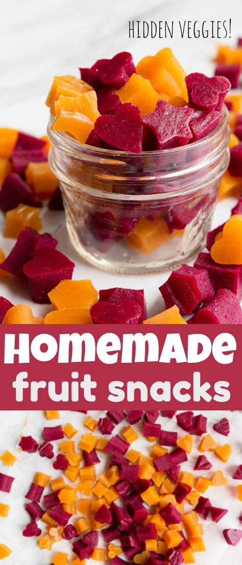 Healthy homemade fruit snacks! Healthy fruit and veggie snacks for kids after school snack ideas. Lunch box ideas with hidden veggies. Grass fed gelatin fruit snacks for kids. Veggie Snacks For Kids, Fruit And Veggie Snacks, After School Snack Ideas, School Snack Ideas, Healthy Low Calorie Snacks, Homemade Fruit Snacks, Snack Sani, Menu Sarapan Sehat, Fruit And Veggie