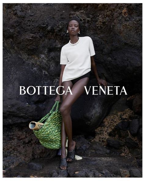 LUNDLUND on Instagram: "#BottegaVeneta Summer Solstice Campaign by Louise & Maria Thornfeldt. 
#LUNDLUND
@louisethornfeldt @mariathornfeldt @matthieu_blazy 
@duffy_duffy @hiromi_ueda @bitton" Bottega Veneta Campaign, Poolside Fashion, Campaign Fashion, Hair Color Auburn, New Bottega, Vogue Spain, Mens Fashion Photography, Beach Shoot, Brand Campaign