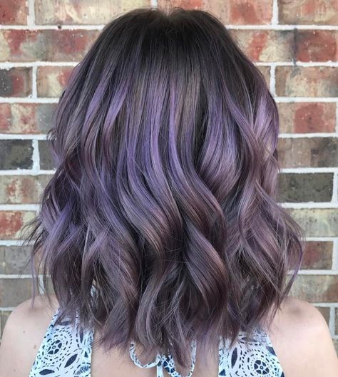 brown hair with pastel purple balayage Dark Brown Hair With Lilac Highlights, Pop Of Color In Hair, Color In Hair, Purple Balayage, Dark Purple Hair, Purple Ombre Hair, Balayage Blond, New Hair Trends, Lavender Hair