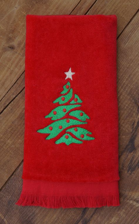 Bathroom Christmas, Christmas Hand Towels, Red Towels, Towels For Bathroom, Embroidery Crafts, Towel Embroidery, Christmas Towels, Fingertip Towels, Machine Embroidery Projects