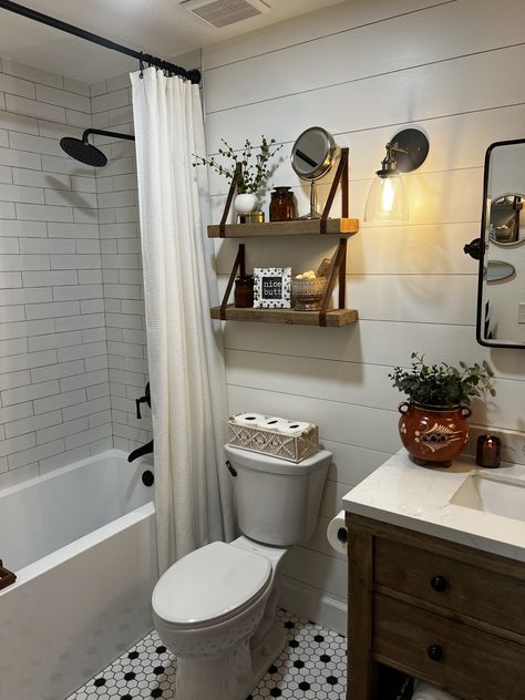 Gender Neutral Bathroom Ideas, Couples Bathroom Ideas, Couple Bathroom Ideas, Jack And Jill Bathroom Ideas Decor, Couple Bathroom, Gender Neutral Bathroom, Couples Bathroom, Jack N Jill Bathroom Ideas, Neutral Bathroom