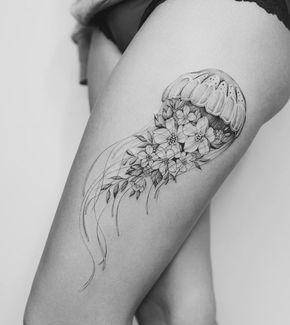 Get inspired for your next ink session with these cute, edgy, glam and gorgeous celebrity tattoos Flower Hip Tattoos, Hip Tattoo Designs, Jellyfish Tattoo, Inspiration Tattoos, Initial Tattoo, Celebrity Tattoos, 문신 디자인, Hip Tattoo, Pretty Tattoos