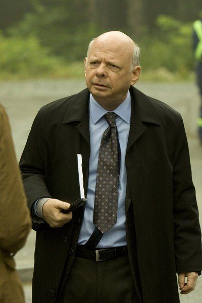 Wallace Shawn (1943) (Clueless, Toy Story (Rex), Duplex, The haunted mansion) Wallace Shawn, Clueless 1995, I See Stars, Young Sheldon, The Haunted Mansion, Essayist, Workout Fits, Character Actor, Princess Bride