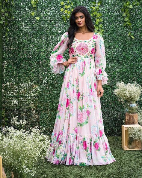 Floral Printed Long Gown Designs Gown Frock Design, Gown Traditional, Indowestern Gown, Floral Long Frocks, Western Inspiration, Floral Print Gowns, Western Gown, Frocks And Gowns, Long Frock Designs