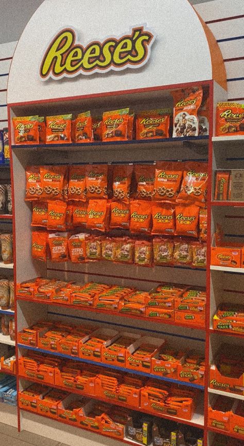 #reesespeanutbuttercups #sweetshop #american #aesthetic Reeses Pieces Aesthetic, Reeses Wallpaper, American Food Aethstetic, American Candy Aesthetic, American Snacks Aesthetic, Reese's Aesthetic, Reeses Aesthetic, Reese Aesthetic, Reeces Pieces