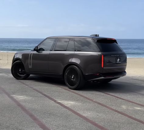 Range Rover Vogue Autobiography, 240z Datsun, Tattoo Car, Quotes Car, Landrover Range Rover, Fastest Car, Car Aesthetics, Luxury Cars Range Rover, Car Comfort