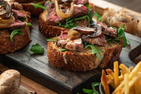 Roast Beef Crostini Recipe: Beef Tenderloin Crostini With Caramelized Mushrooms & Garlic Mayonnaise Roast Beef Crostini, Beef Tenderloin Crostini, Tenderloin Crostini, Beef Crostini, Easy Apple Fritters Recipe, Caramelized Mushrooms, Beef Cabbage Soup, Garlic Mayonnaise, Crostini Recipe