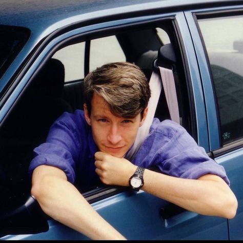 @andersoncooper on Instagram: “#tbt when i was just starting to work as a reporter for #channelone news. 1992.” Kathy Griffin, Chelsea Handler, Katie Couric, Anderson Cooper, Jon Stewart, David Letterman, The Daily Show, Jimmy Kimmel, Going Gray