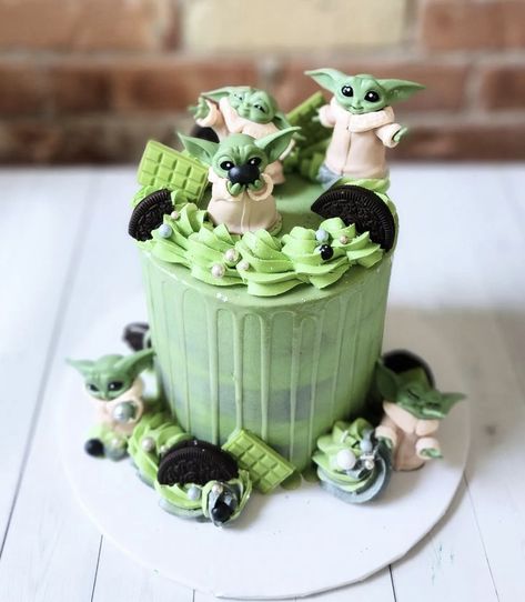 Star Wars Cake Yoda, Baby Yoda Birthday Cake, Yoda Birthday Cake, Boys Bday Cakes, Baby Yoda Cake, Baby Yoda Birthday, Yoda Birthday, Yoda Party, Yoda Cake