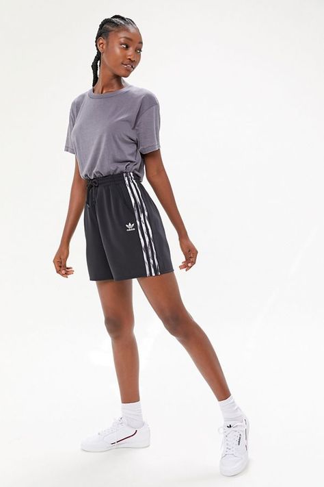 Adidas Shorts Outfit, Adidas Shorts Women, Cute Workout Outfits, Diy Shorts, Sporty Shorts, Trendy Skirts, Women's Bottoms, Adidas Outfit, Adidas Shorts