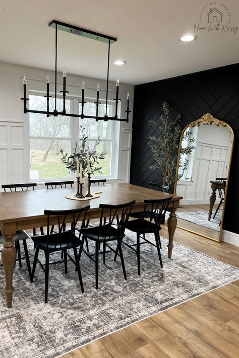 Modern Farmhouse Dining Room, Black Accent Walls, Black Chairs, Dining Room Accents, Modern Farmhouse Bedroom, Modern Farmhouse Dining, Dining Room Remodel, Dinning Room Design, Dining Room Makeover