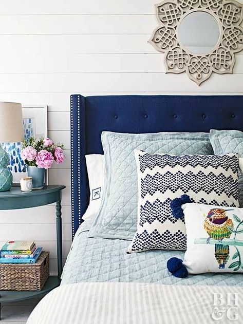 blue and white bedroom // shiplap wall // navy headboard Navy Headboard, Headboard Bedroom, Blue Headboard, Small Guest Bedroom, White Headboard, Dekorasi Kamar Tidur, Bedroom Furnishings, Trendy Bedroom, Bedroom Headboard