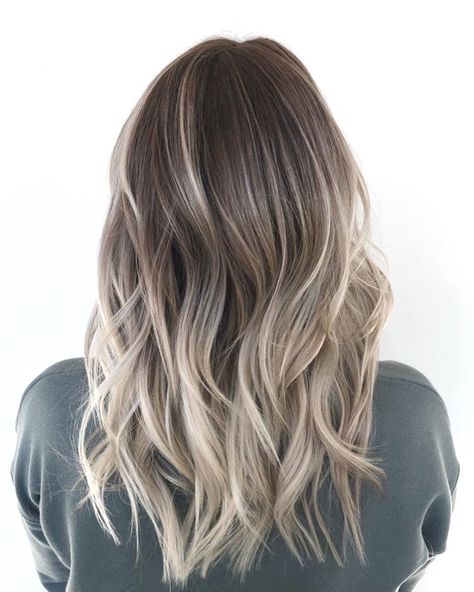 Brown Hair Balayage Straight, Cool Ash Blonde Balayage, Californian Hair, Champagne Blond, Blonde Balayage Hair, Balayage Hair Color Ideas, Ash Blonde Balayage, Blond Balayage, Balayage Hair Color