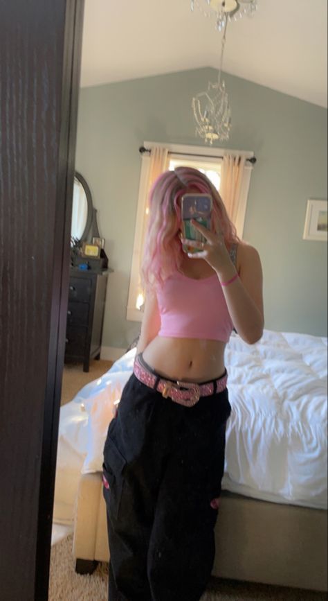 Black Cargos Pink Top, Cute Pink Streetwear Outfits, Y2k School Outfits Pink, Pink Edgy Aesthetic Outfits, Hyper Girly Outfits, Grunge Pink Aesthetic Outfits, Pink Y2k Streetwear, Pink Yk2 Outfits, Edgy Barbie Outfit