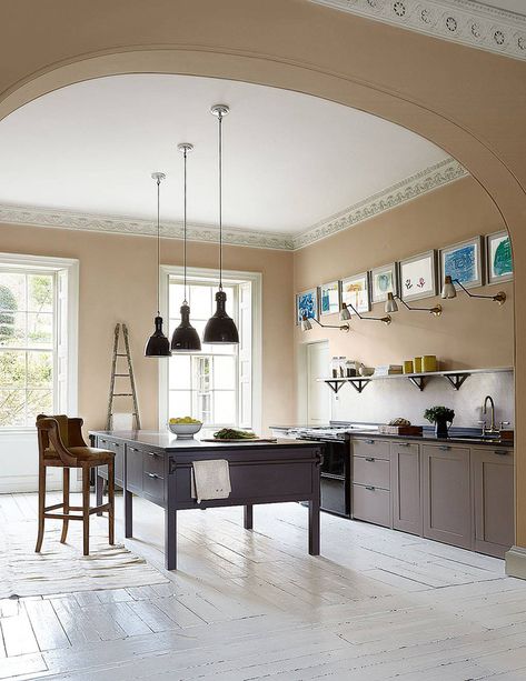 Farrow And Ball Living Room, Setting Plaster, Plain English Kitchen, One Wall Kitchen, Milton Glaser, English Kitchens, Vintage Wall Lights, Farrow And Ball Paint, Farrow And Ball