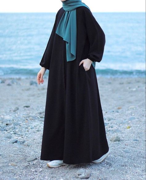 Burqa Designs Simple Black, Nakab Style Black Simple, Abaya Designs Aesthetic, Nakab Style Black, Aesthetic Abaya Designs, Simple Borka Design, Borkha Design Simple, Simple Burqa Design, Simple Abaya Designs Muslim