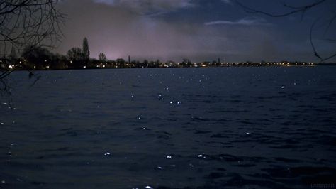 cinemagraph gif gif water nature night cinemagraph perfect loop cinemagraphs lake reflection moonlight village living stills Sarah Alder Aesthetic, Water Aesthetics, Cinemagraph Gif, Star Gif, Aesthetic Gifs, Ocean Heart, Night Gif, Amazing Gifs, Anime Gifs