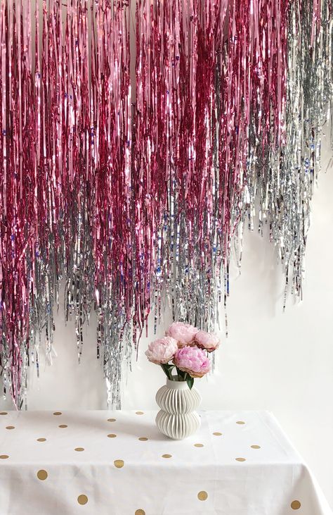 Wedding Backdrop Tinsel Metallic Garland Fringe Foil Backdrop, Metallic Curtain Backdrop, Tinsel Party Decor, Foil Fringe Curtain Parties Decorations, Tinsel Wall Photo Backdrops, Mylar Photo Backdrop, Layered Tinsel Backdrop, Tinsel Fringe Backdrop, Tinsel Backdrop Ideas