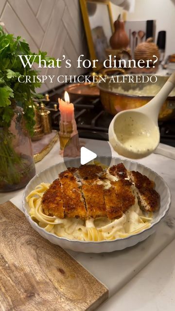 Kristin | KBees Recipes on Instagram: "COMMENT RECIPE + Follow @kdamitz for the coziest vibes and I’ll slide the recipe right into your DMs! 🍂🍁

What’s for dinner? CRISPY CHICKEN FETTUCCINI ALFREDO! 🍝🧀🫕

This is hands down the best Alfredo sauce + crispy chicken you’ll ever make! 💯" Crispy Chicken Alfredo, The Best Alfredo Sauce, Best Alfredo Sauce, Best Alfredo, Chicken Fettuccini Alfredo, Fettuccini Alfredo, Chicken Alfredo Pasta, Cooking Chicken, Alfredo Pasta