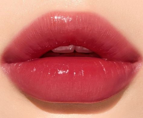 #lovely jnz♡ Pink Lip Aesthetic, Lip Model, Lips Aesthetic, Lips Inspiration, Berry Berry, Water Paint, Mood Colors, Soft Coral, Goji Berry