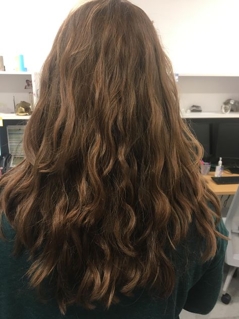 Frizzy Hair Layers, Layers On Frizzy Hair, 2a Haircut, 2a Hairstyles, 2a Curly Hair, 2a Wavy Hair, Wavy Hair Cuts With Layers, Face Framing Layers Wavy Hair, Long Layers Wavy Hair