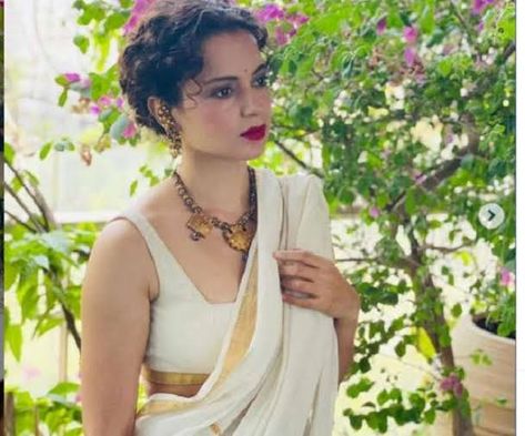 White And Gold Saree, White Sari, Onam Outfits, Golden Blouse, Kasavu Saree, Golden Saree, Designer Sarees Wedding, Kerala Saree, Kangana Ranaut