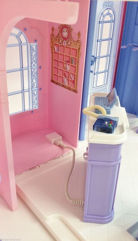 Barbie Hotel, Barbie 2000, Barbie Toys, Barbie House, Chair Bed, Grand Hotel, High Chair, Toddler Bed, Hotel