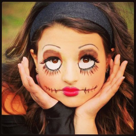 Creepy Doll Halloween #creepydoll Halloween Doll Costume Creepy, Forehead Makeup Art, Doll Face Paint Halloween, Creepy Doll Costume For Kids, Creepy Doll Costume Women, Halloween Makeup Children, Halloween Makeup Doll, Halloween Doll Makeup, Creepy Doll Halloween Costume